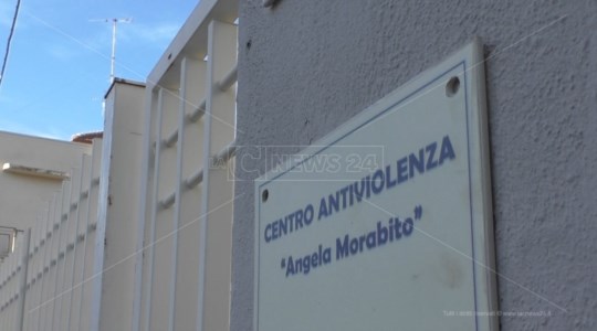 Reggio CalabriaDonne vittime di violenza: «Aumentano le richieste d’aiuto ma ancora poche denunce»