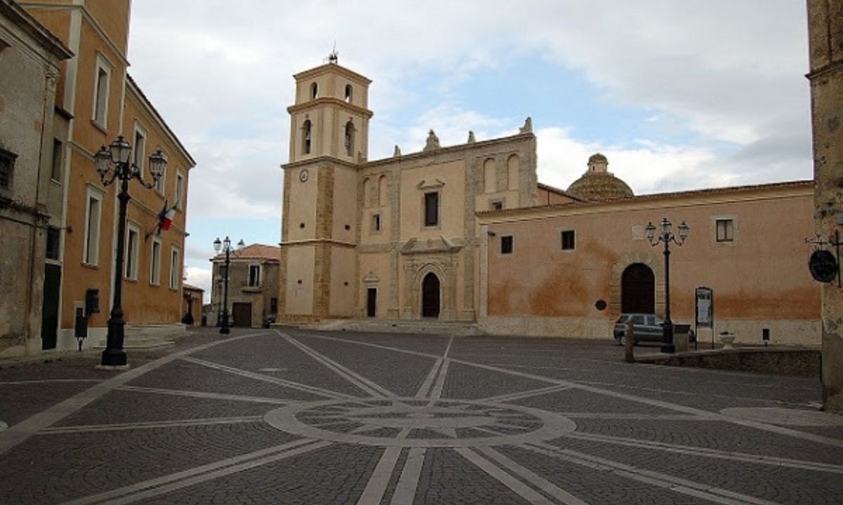Il municipio di Santa Saverina (Foto Wikipedia)