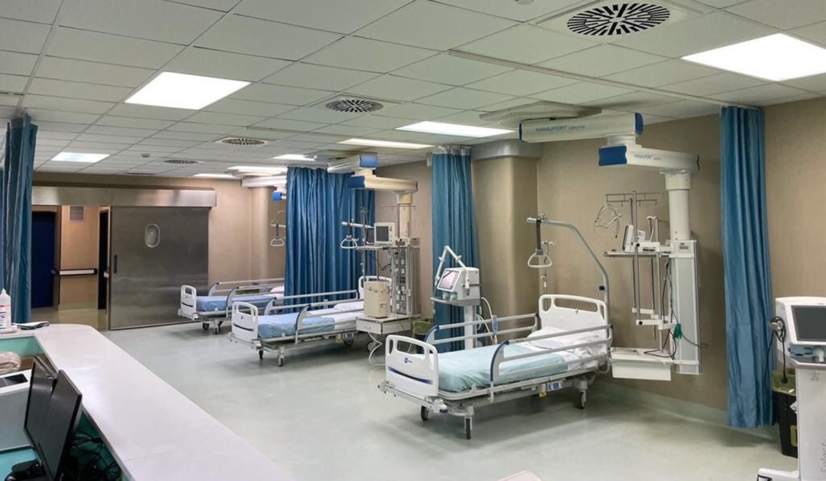 Un reparto di terapia intensiva in allestimento (foto di repertorio)