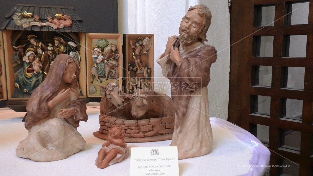 Presepe della collezione Ninì Sapone esposta presso il museo diocesano monsignor Aurelio Sorrentino di Reggio Calabria