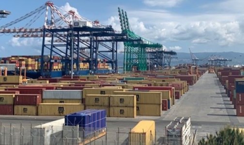 Il recordIl porto di Gioia Tauro primo in Italia nel settore trasferimento merci