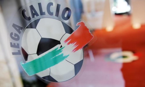 Le misureCovid e Calcio, la Lega di Serie A ha deciso: per due turni solo in 5mila allo stadio