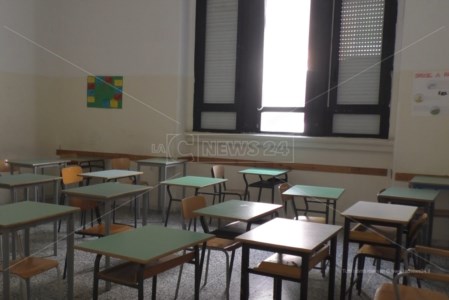 Basta dadCovid, a Gioia Tauro riaprono le scuole: da lunedì torna la didattica in presenza