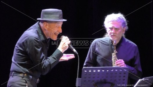 Eventi in CalabriaRoccella jazz, Peppe Servillo omaggia Lucio Dalla tra tradizione e nuove sonorità
