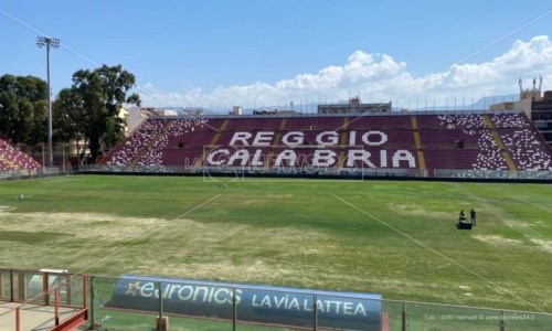 Calcio CalabriaSerie B, la Reggina ricomincia dal Brescia dopo l’incubo Covid