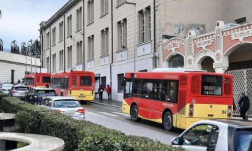 Catanzaro, minacce di morte ai dirigenti dell’azienda di trasporto pubblico urbano: indagini in corso
