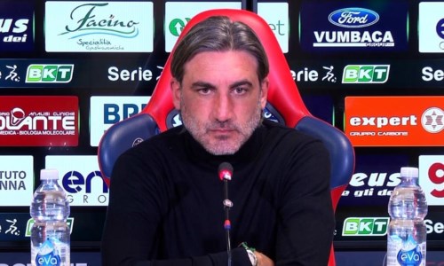 Serie BVerso Como-Crotone, Modesto prepara il match e sbotta sul mercato: «Confido negli ultimi giorni»