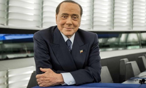 La corsa al ColleQuirinale, oggi il vertice del centrodestra: Berlusconi pronto a sciogliere la riserva