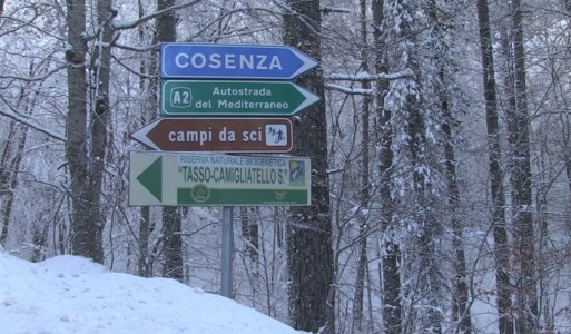 MeteoMaltempo Calabria, neve nel Catanzarese e nel Cosentino anche a bassa quota: chiuse alcune scuole