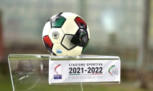 Calcio CalabriaSerie C, Monopoli-Vibonese 3-0: i rossoblù scivolano a sei punti dalla zona play out