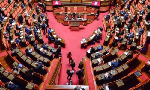 Primo via liberaDecreto Calabria, passa al Senato la proroga di sei mesi delle norme speciali per la sanità