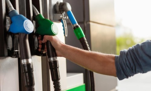 Caro carburanteIl ministro Pichetto: «Taglio delle accise? Stop perché ora il prezzo è sopportabile»