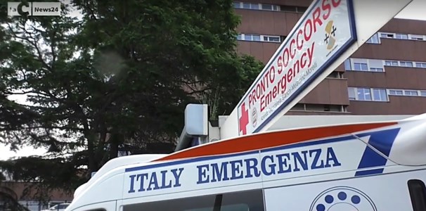 Profondo rossoA Reggio Calabria 118 in emergenza: «Nessuno partecipa ai concorsi e le ambulanze restano senza medici»