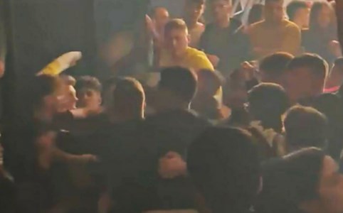 Notte di folliaMaxi rissa al concerto del rapper Guè Pequeno a Reggio Calabria: il video