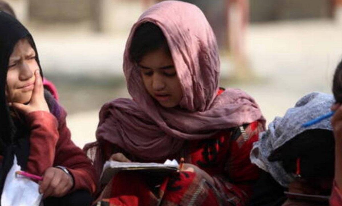 Studentesse afghane, foto ansa