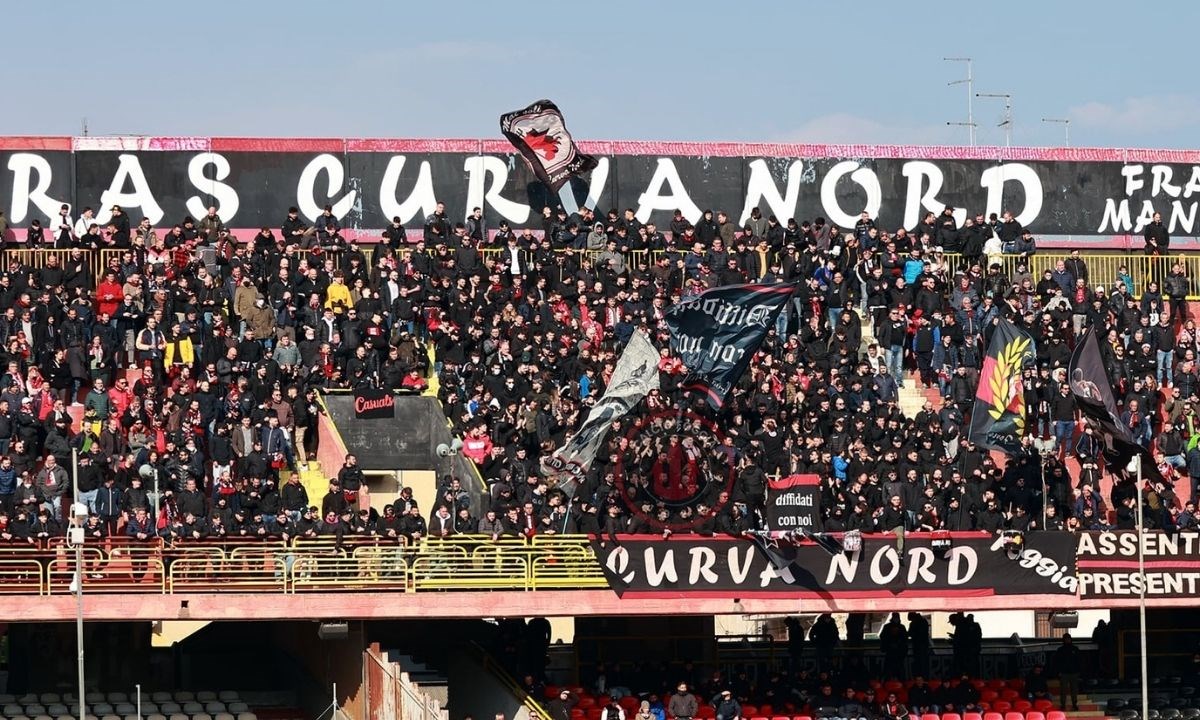 La Curva Nord dello stadio Zaccheria di Foggia (foto social)