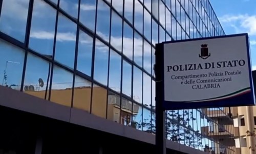 Pedinamento informaticoDivulgava materiale pedopornografico sui social network, arrestato 42enne nel Reggino
