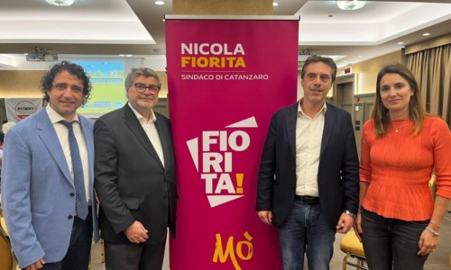 Elezioni CatanzaroI 5 stelle a sostegno di Fiorita: «Può vincere la sfida dell’autosufficienza energetica»