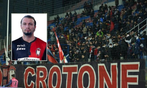 Follia rossoblu’Calciatori del Crotone aggrediti dai tifosi mentre sono alla festa patronale con le loro famiglie