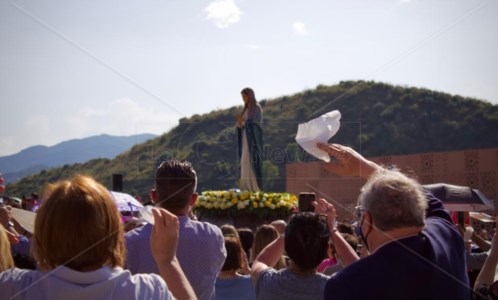 FedeIn migliaia a Placanica per l’anniversario della prima apparizione della Madonna dello Scoglio