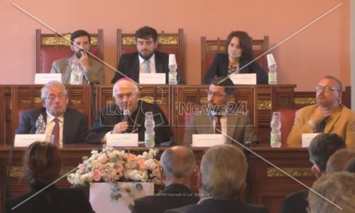 Family ActIl ministro Bonetti a Palmi per parlare di assegno unico: «Aiuti a donne e giovani sono una svolta»