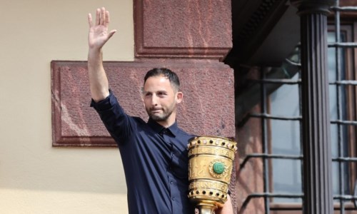Il successoUn calabrese alza la Coppa di Germania, l’allenatore Domenico Tedesco trionfa con il Lipsia