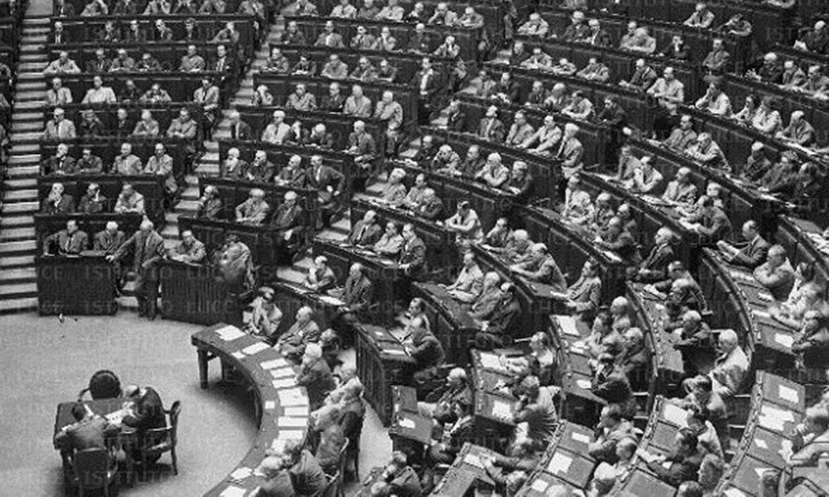 Assemblea Costituente - Foto Archivio Luce