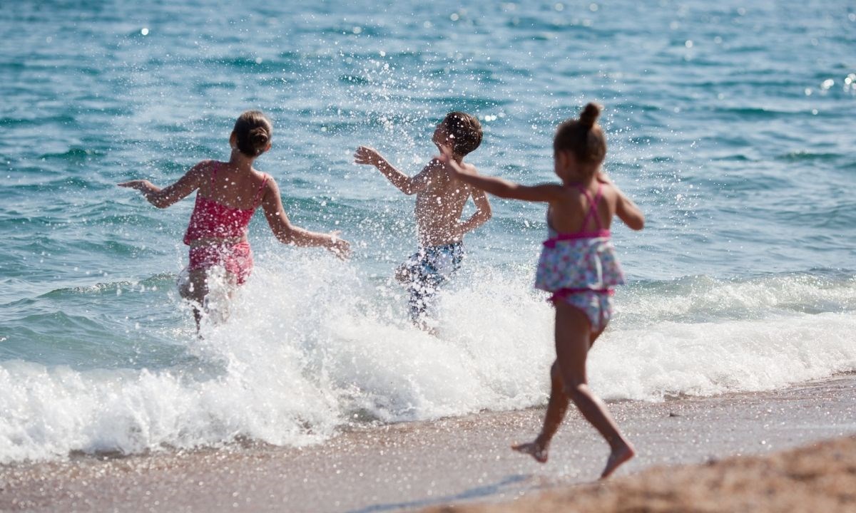 En Calabria, las mejores playas aptas para niños, es la región con más banderas verdes: está ahí