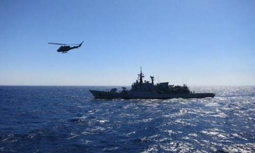 Alta tensioneMotovedetta libica spara contro due pescherecci italiani, interviene la Marina militare