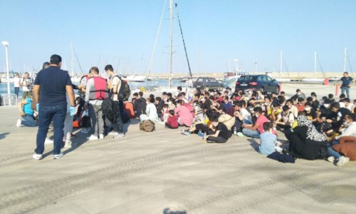 La trattaMigranti, ancora sbarchi al porto di Roccella: 138 persone arrivate nelle ultime ore