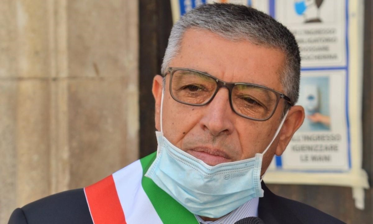 Il sindaco di Cassano Gianni Papasso