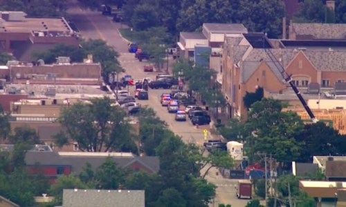 Dramma a Chicago, spari durante la parata del 4 luglio: almeno 6 vittime e 16 feriti