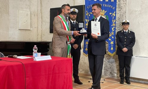 Il riconoscimentoTropea, cittadinanza onoraria alla memoria dell’ambasciatore Francesco Paolo Fulci