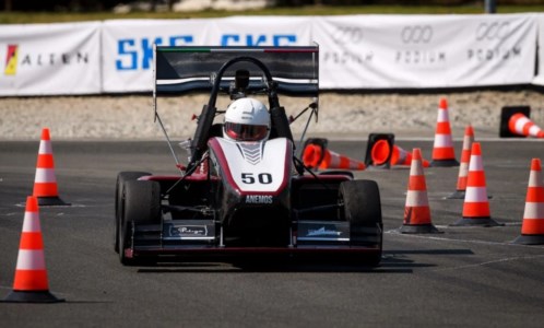 La gara internazionaleL’auto da corsa costruita dai giovani ingegneri Unical sul podio della Formula Sae