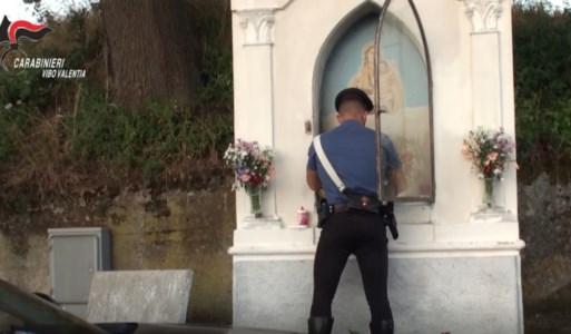 A ZungriSpaccio nel Vibonese, 3 arresti: un’edicola votiva della Madonna usata per nascondere droga