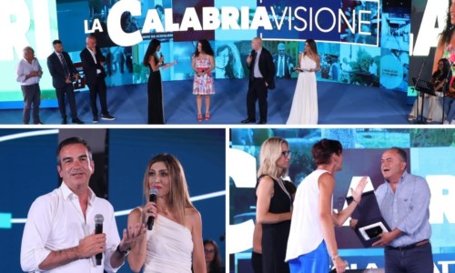 La CalabriaVisioneL’orgoglio di una nuova Calabria nel grande evento di LaC con Gratteri e Occhiuto protagonisti