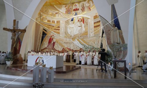 Giornata storicaNatuzza, i momenti più emozionanti della consacrazione della chiesa nelle foto di LaC: la gallery