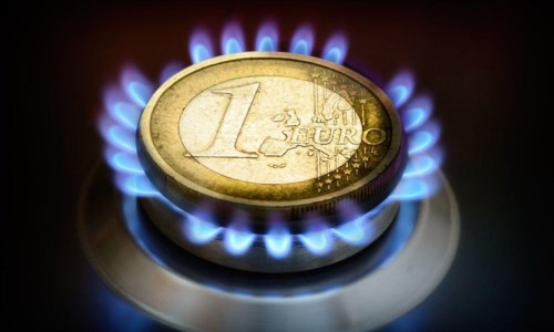 Crisi energeticaBollette gas in calo a ottobre: frenata del 13%. Intanto nuovo allarme per l’Ue: «Scorte a rischio per il prossimo inverno»