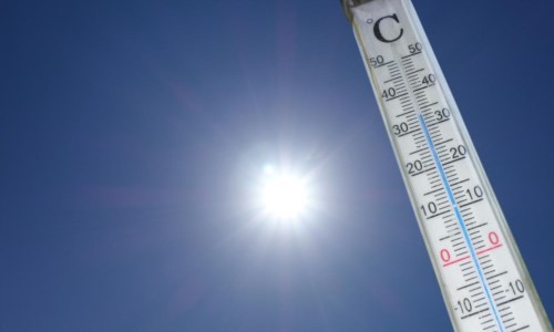 Aria bollenteL’estate all’improvviso: sale il termometro in tutta Italia. Tra le città più a rischio anche Reggio Calabria