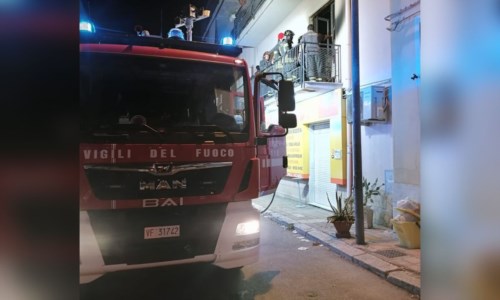 La tragediaDramma a Reggio Calabria, 76enne muore nell’incendio del suo appartamento