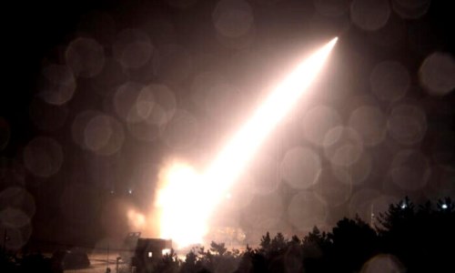 L’incidenteEsercitazione Corea del Sud-Usa, missile si schianta al suolo e provoca incendio: «Nessun ferito»