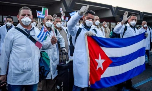 Notizia attesaArrivano i medici cubani, una fonte dell’ambasciata in Italia assicura: «In 51 sono già in viaggio verso la Calabria»