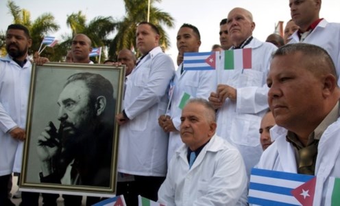 Sanita’ Calabria“Vietato innamorarsi”: tutte le regole che il governo cubano impone ai medici in missione all’estero
