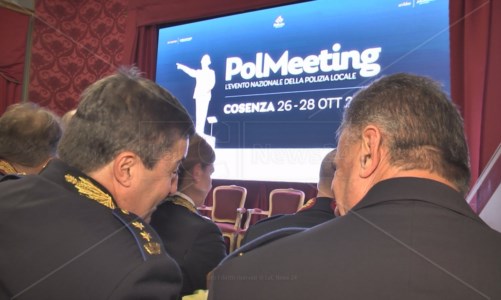 Polizia localeCosenza, taglio del nastro al Pol Meeting 2022: al via la nona edizione della kermesse