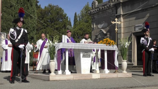 2 novembreCommemorazione defunti, a Catanzaro il ricordo dei tre fratelli morti: «Giornata segnata anche da questa ferita»