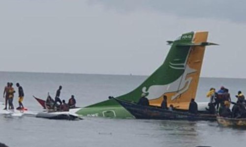 Lieto fineIncidente in Tanzania, aereo precipita nel Lago Vittoria: nessuna vittima, almeno 26 feriti