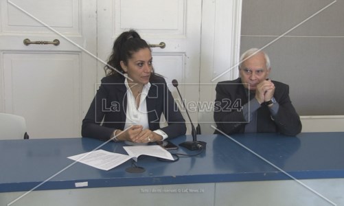 Il sindaco di San Nicola Arcella Eugenio Madeo con Rosaria Succurro