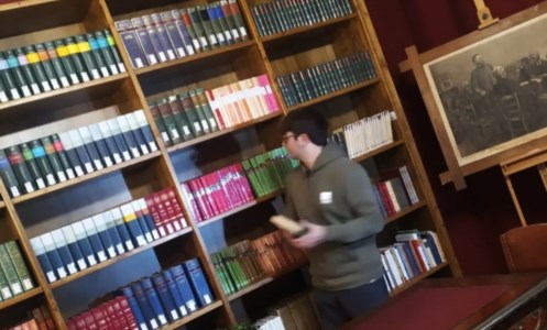 La raccoltaCosenza, donati 10mila volumi alla biblioteca del liceo classico Telesio