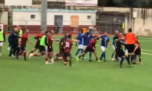 Calcio violentoRissa durante la partita tra Virtus Rosarno e Real Pizzo: daspo per 11 giocatori