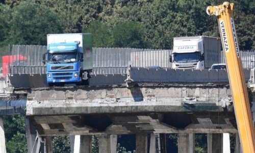 Il ricordoCinque anni fa il crollo del ponte Morandi, Mattarella: «Ferita per l’Italia, la manutenzione responsabilità indeclinabile»